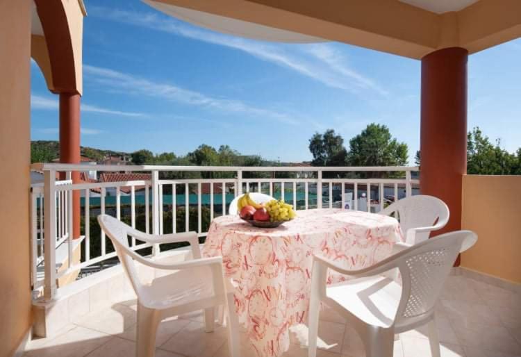 House Aggeliki Hotel Kalamítsion Bagian luar foto