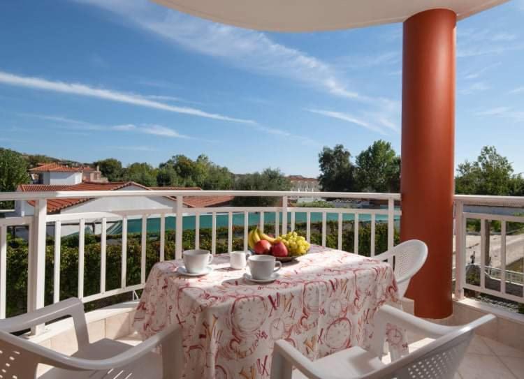 House Aggeliki Hotel Kalamítsion Bagian luar foto